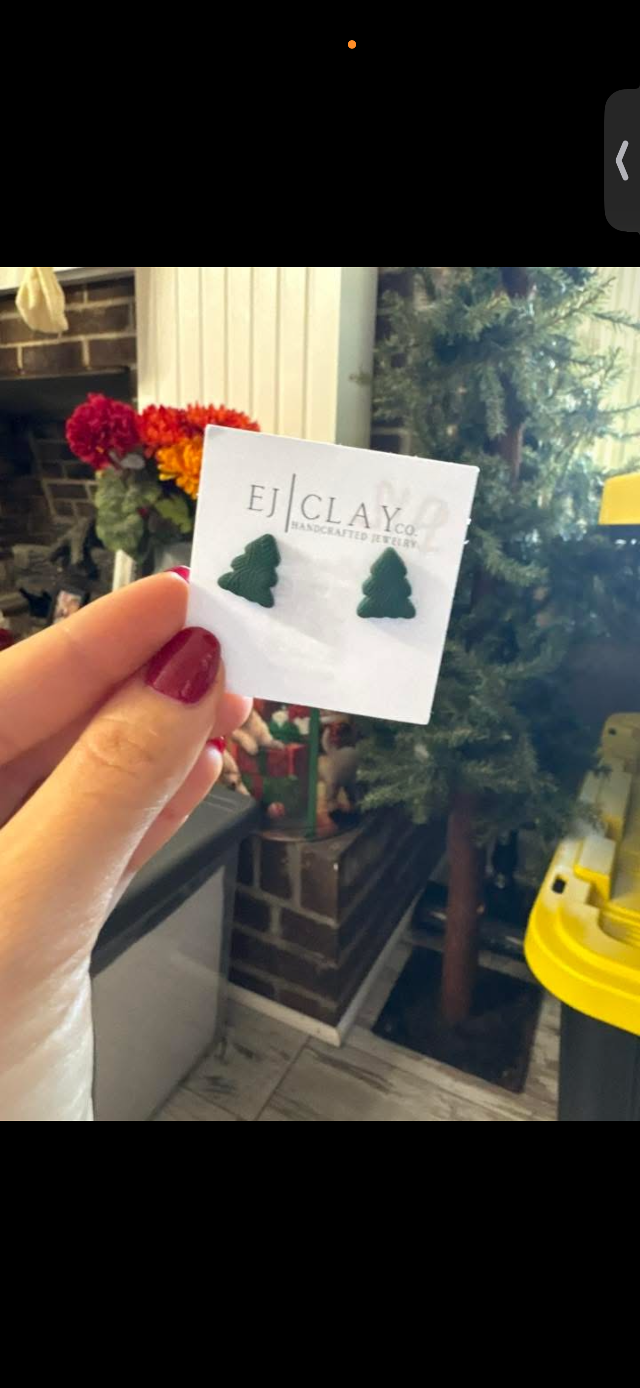 Green Christmas tree earrings