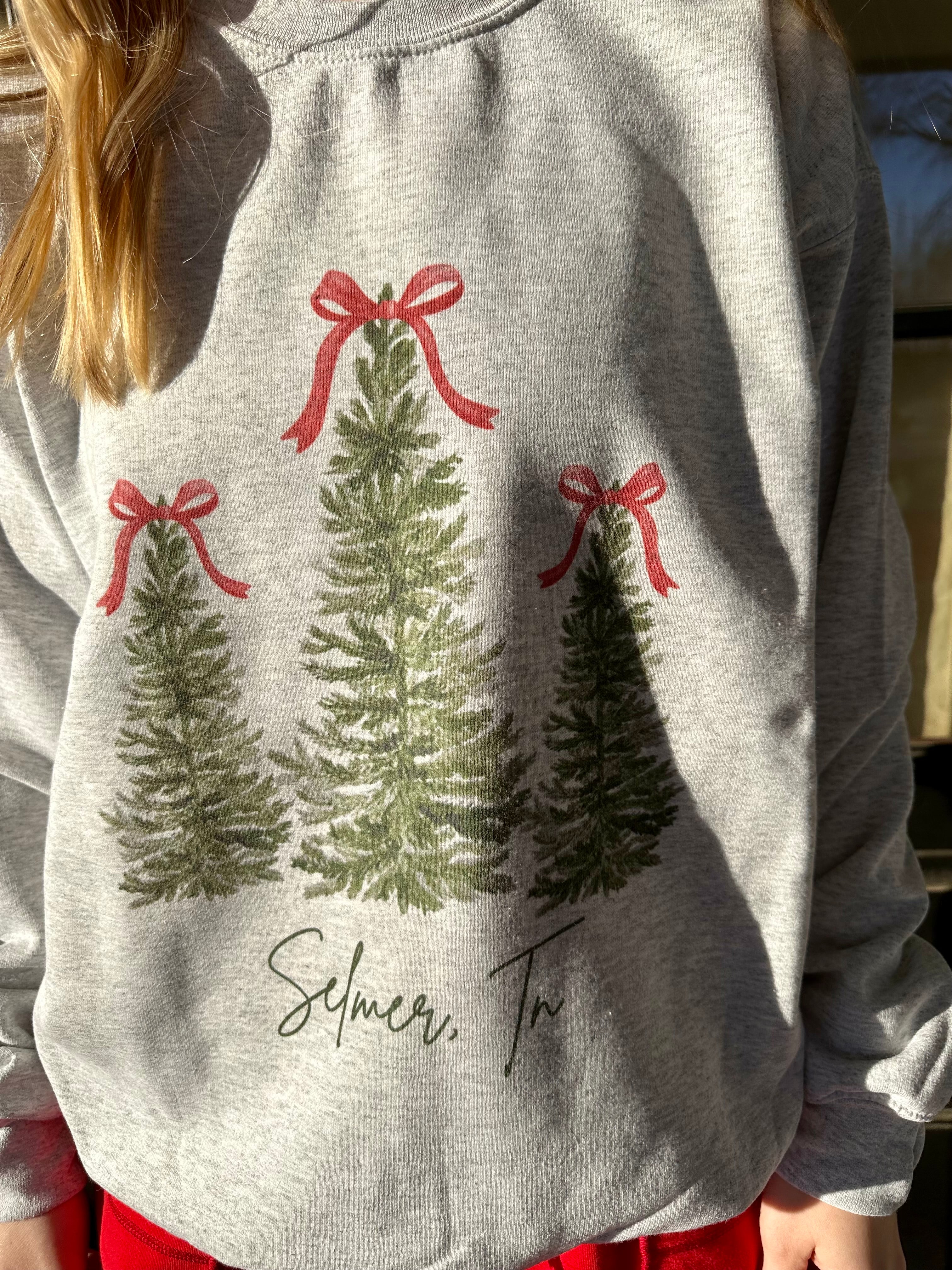 Selmer, TN Christmas crewneck